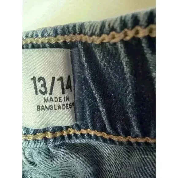 Abercrombie Kids Mid-Rise Midi Shorts Distressed Raw Hem Elastic Waist - Picture 6 of 9